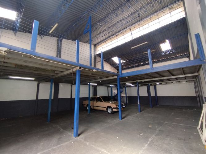 Bodega en arriendo en San Fernando, Itagüí, 890 m² · foto 13 de 14