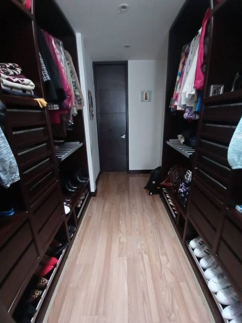 Apartamento de 3 alcobas en venta en La Carolina, Bogotá, 111 m² · foto 12 de 19