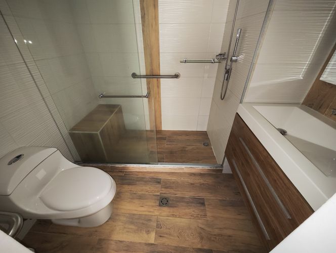 Apartamento de 3 alcobas en arriendo en Laureles, Medellín, 130 m² · foto 3 de 15