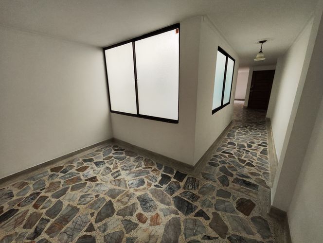 Apartamento de 3 alcobas en arriendo en Laureles, Medellín, 130 m² · foto 7 de 15