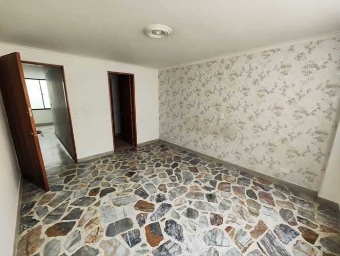 Apartamento de 3 alcobas en arriendo en Laureles, Medellín, 130 m² · foto 13 de 15