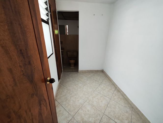 Apartamento de 3 alcobas en arriendo en Laureles, Medellín, 130 m² · foto 15 de 15