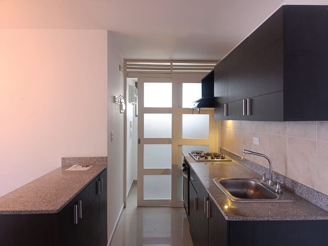 Apartamento de 2 alcobas en arriendo en El Poblado, Medellín, 76 m² · foto 6 de 17