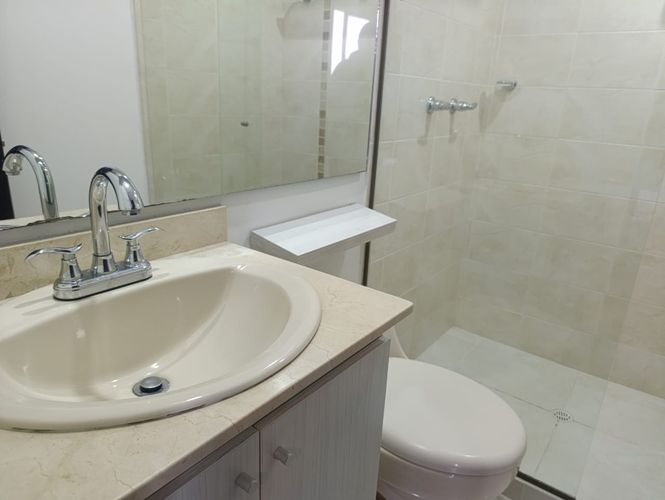 Apartamento de 2 alcobas en arriendo en El Poblado, Medellín, 76 m² · foto 17 de 17