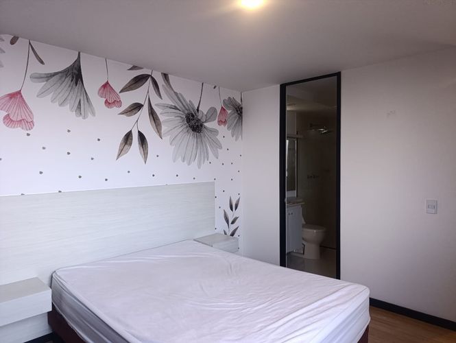 Apartamento de 2 alcobas en arriendo en El Poblado, Medellín, 76 m² · foto 13 de 17