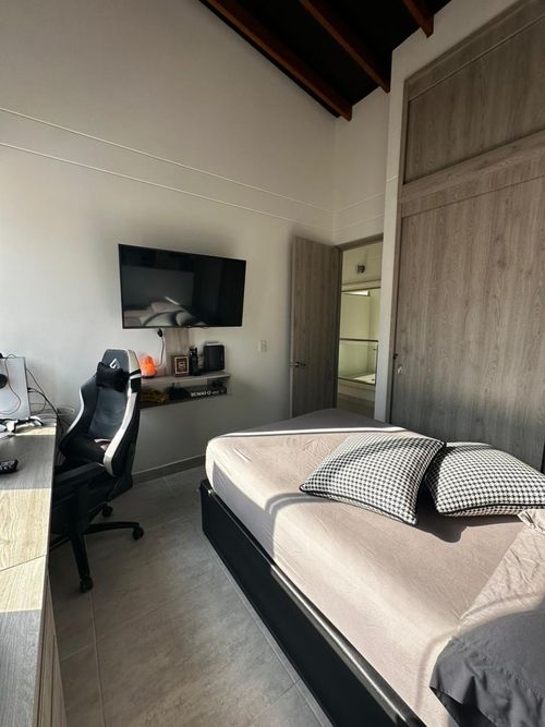 Apartamento de 4 alcobas en venta en El Salado, Envigado, 152 m² · foto 11 de 16
