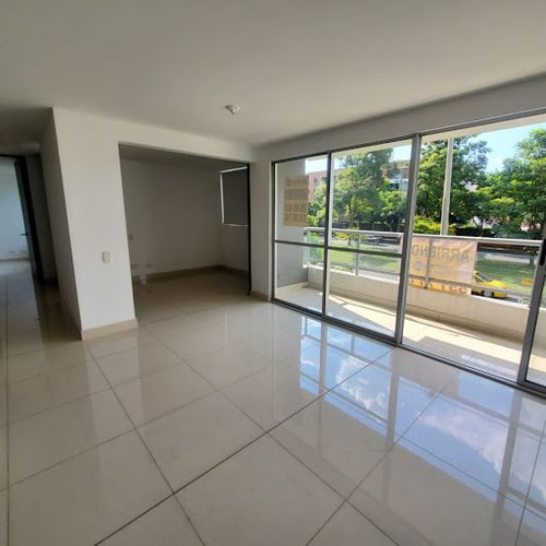 Apartamento de 3 alcobas en venta en Valle Del Lili, Cali, 98 m² · foto 2 de 24