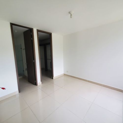 Apartamento de 3 alcobas en venta en Valle Del Lili, Cali, 98 m² · foto 7 de 24