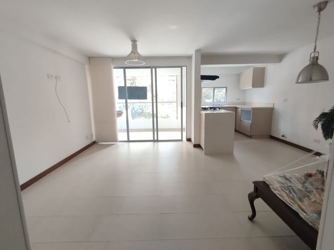 Apartamento de 2 alcobas en arriendo en Loma Del Escobero, Envigado, 92 m² · foto 4 de 14