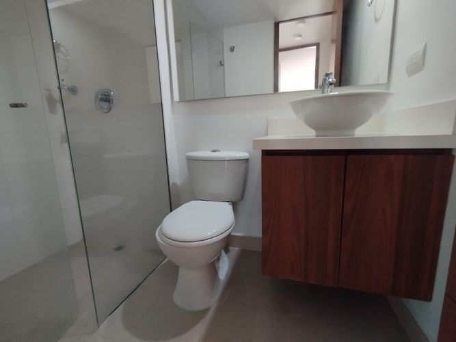 Apartamento de 2 alcobas en arriendo en Loma Del Escobero, Envigado, 92 m² · foto 7 de 14