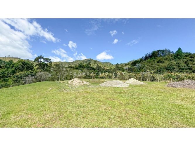 Lote en venta en Guayabito, Rionegro, 19000 m² · foto 2 de 11