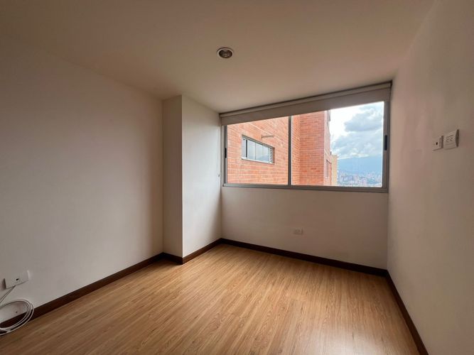 Apartamento de 3 alcobas en arriendo en Cumbres, Envigado, 102 m² · foto 12 de 17