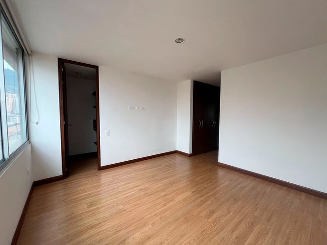 Apartamento de 3 alcobas en arriendo en Cumbres, Envigado, 102 m² · foto 15 de 17