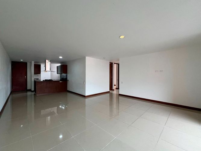 Apartamento de 3 alcobas en arriendo en Cumbres, Envigado, 102 m² · foto 8 de 17
