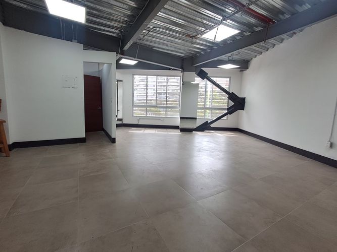 Oficina en arriendo en San Jose Sur, Pereira, 50 m² · foto 7 de 9