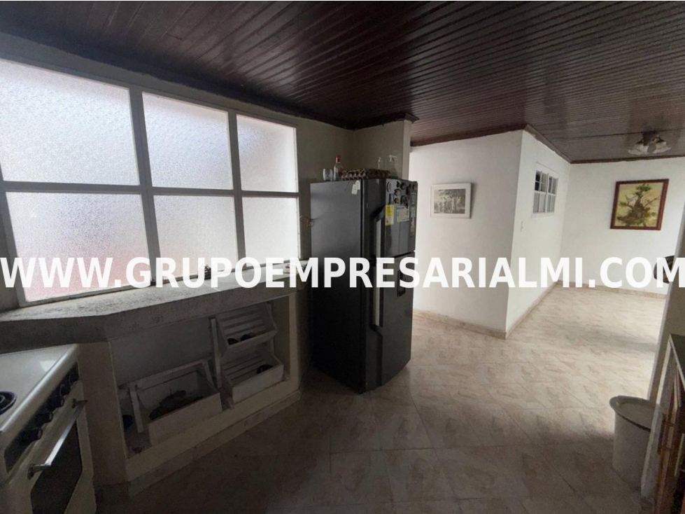 Apartaestudio en venta en Laureles, Medellín 4