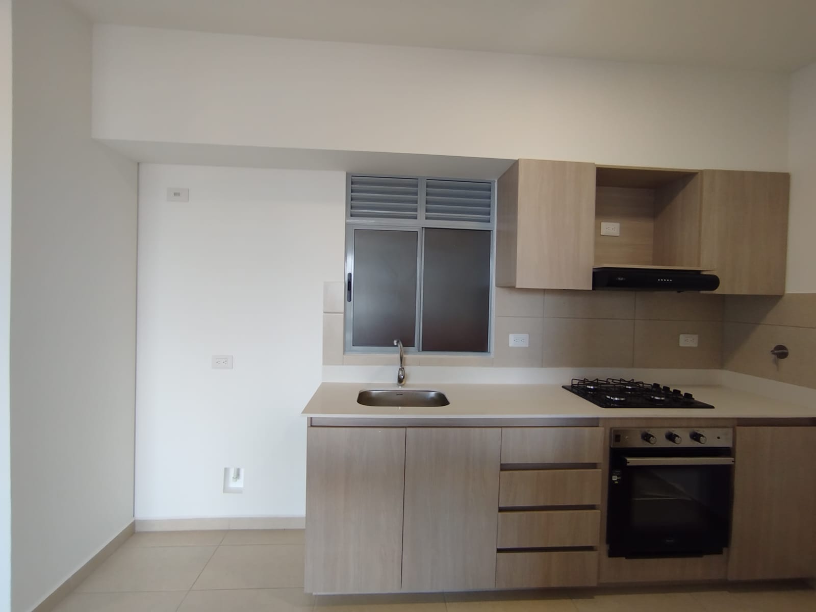 Apartamento en arriendo en Centro, Rionegro · foto 4 de 18