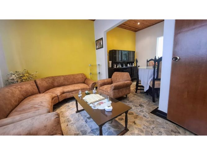 Casa de 4 alcobas en venta en Barrios Unidos, Bogotá, 96 m² · foto 3 de 16