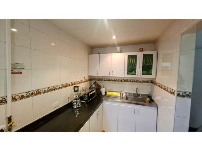 Casa de 4 alcobas en venta en Barrios Unidos, Bogotá, 96 m² · foto 9 de 16