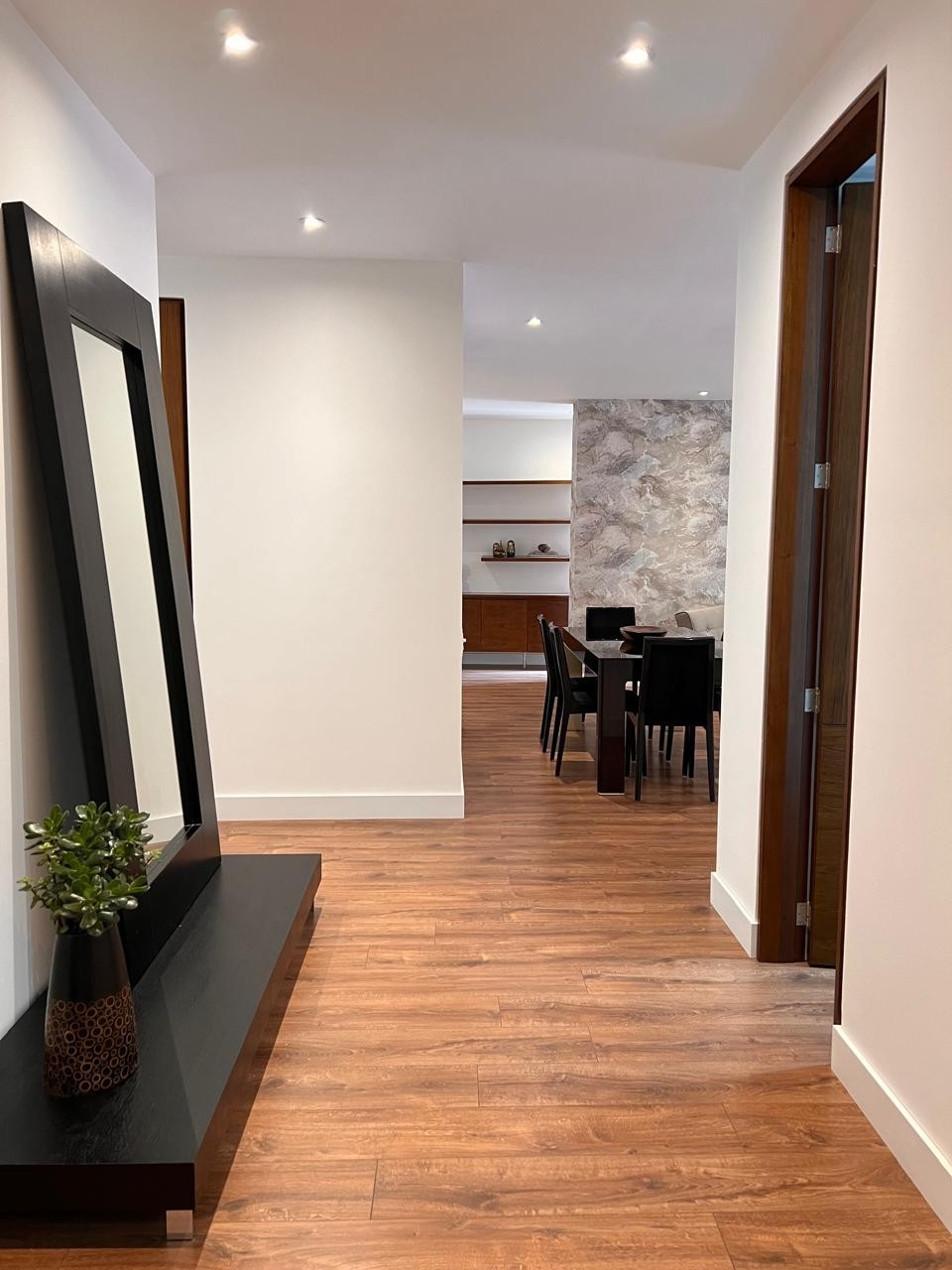 Apartamento en venta en Los Rosales, Bogotá · foto 7 de 15