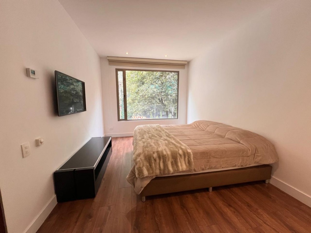 Apartamento en venta en Los Rosales, Bogotá · foto 10 de 15