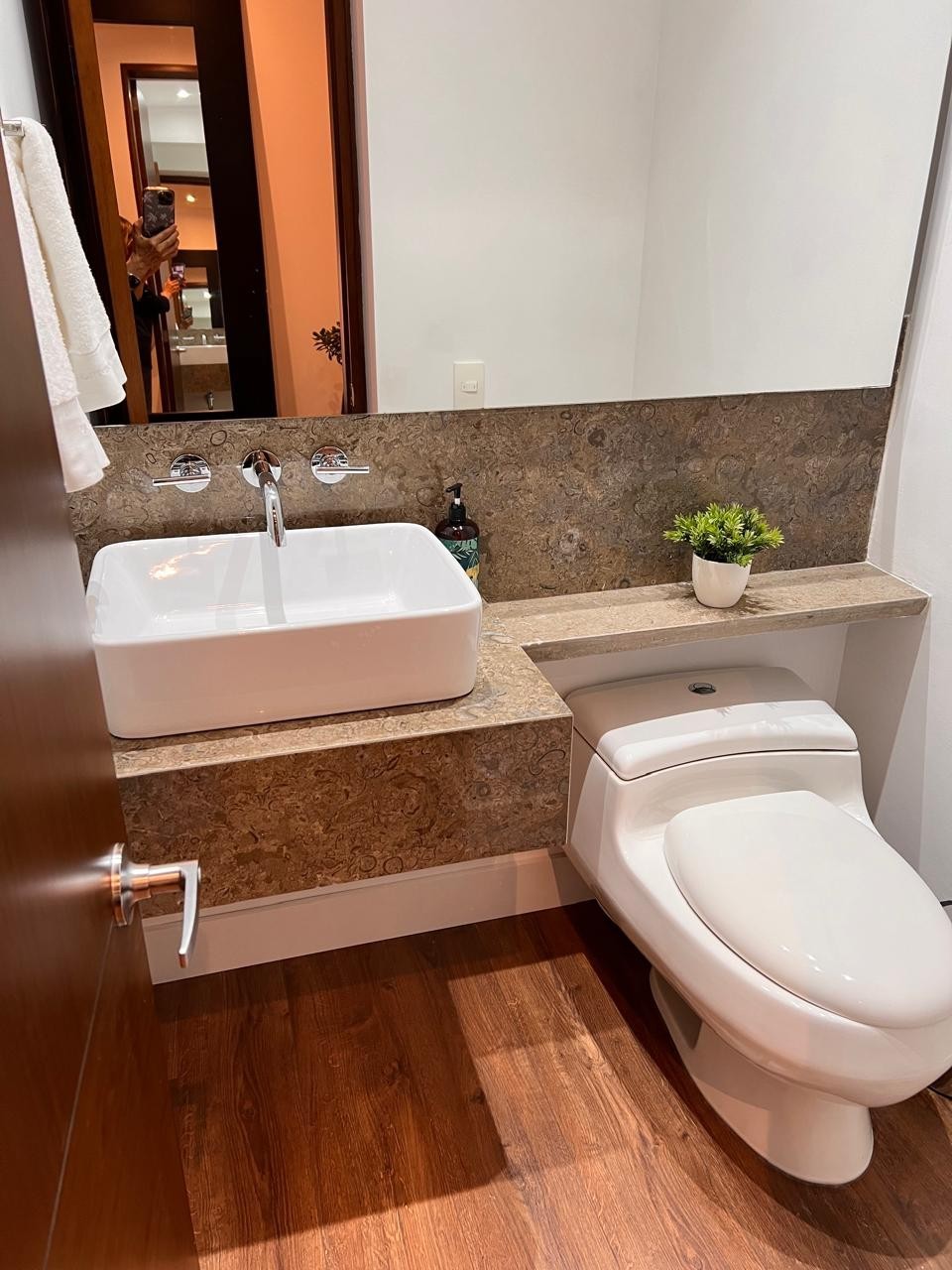 Apartamento en venta en Los Rosales, Bogotá · foto 12 de 15