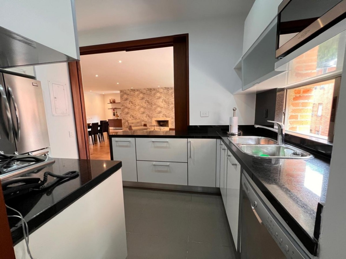 Apartamento en venta en Los Rosales, Bogotá · foto 14 de 15