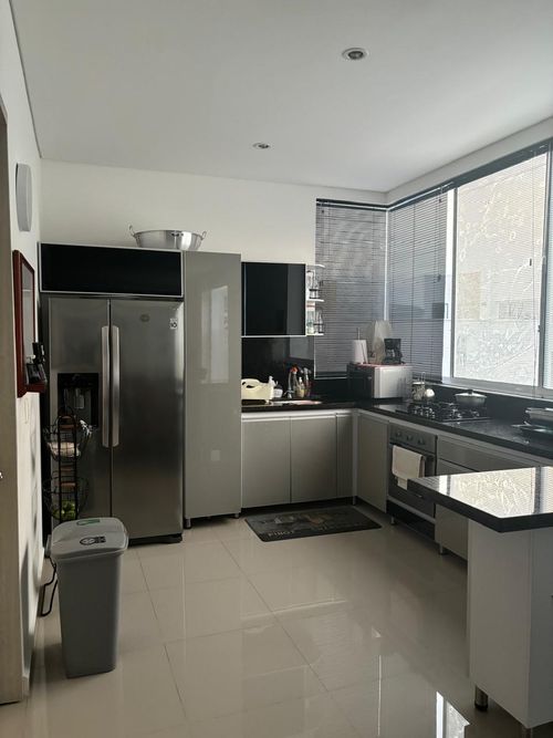 Casa de 3 alcobas en venta en Girardot, Girardot, 356 m² · foto 8 de 16