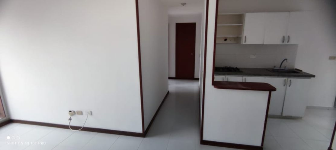 Apartamento de 3 alcobas en venta en Santa Anita, Cali, 73 m² · foto 3 de 19