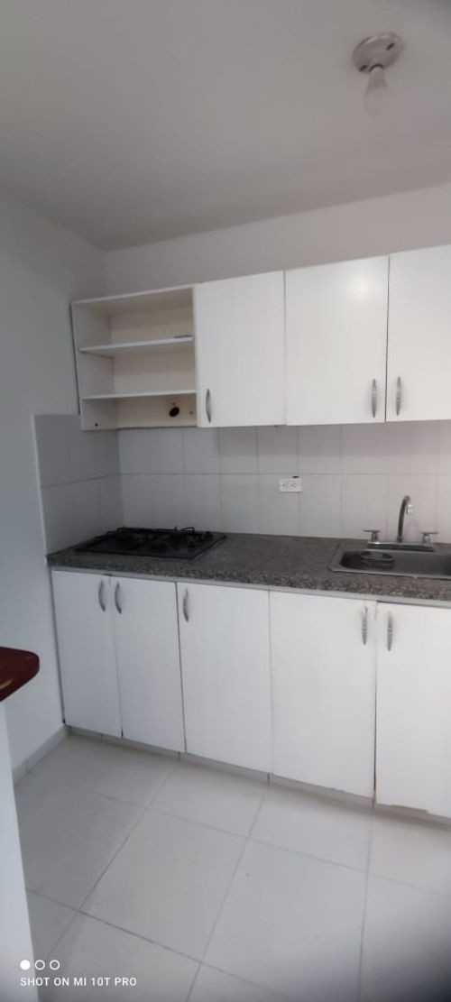 Apartamento de 3 alcobas en venta en Santa Anita, Cali, 73 m² · foto 9 de 19