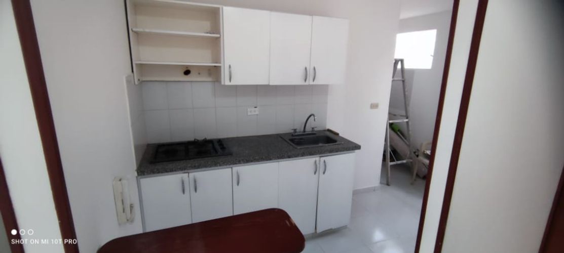 Apartamento de 3 alcobas en venta en Santa Anita, Cali, 73 m² · foto 10 de 19