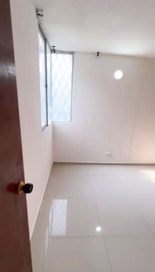Apartamento de 3 alcobas en venta en Lourdes, Cali, 60 m² · foto 9 de 15