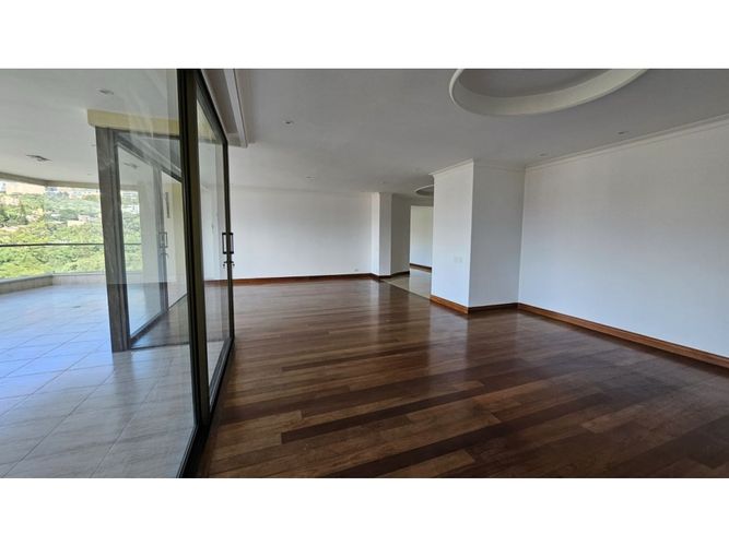 Apartamento de 3 alcobas en venta en Alejandria, Medellín, 386 m² · foto 13 de 15