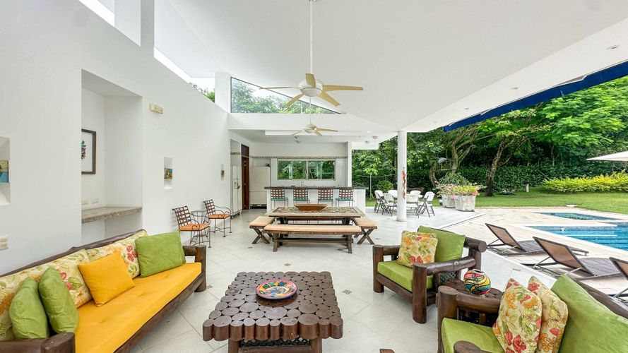 Casa de 4 alcobas en venta en Piamonte, Girardot, 429 m² · foto 8 de 24
