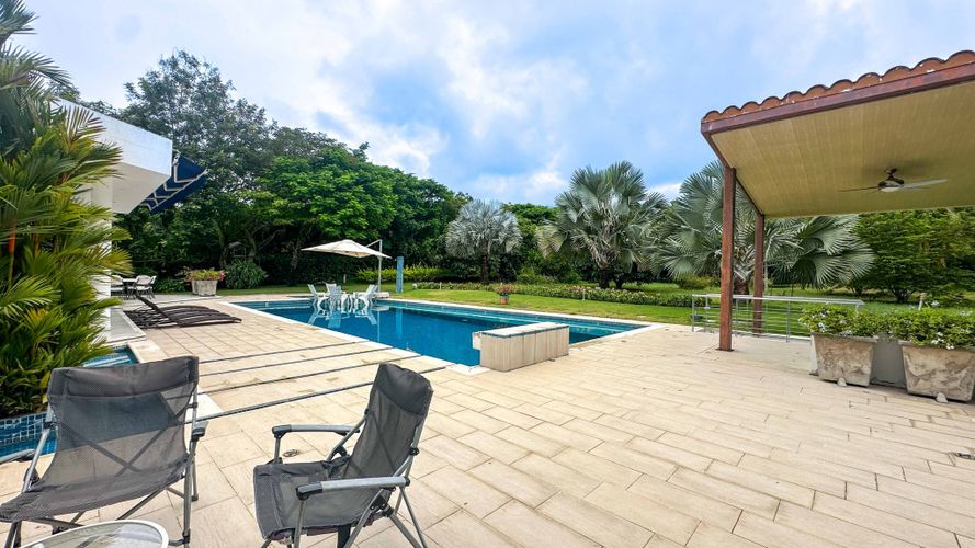 Casa de 4 alcobas en venta en Piamonte, Girardot, 429 m² · foto 12 de 24