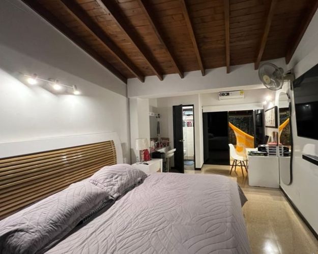 Casa de 3 alcobas en venta en La Pradera, Envigado, 270 m² · foto 10 de 19