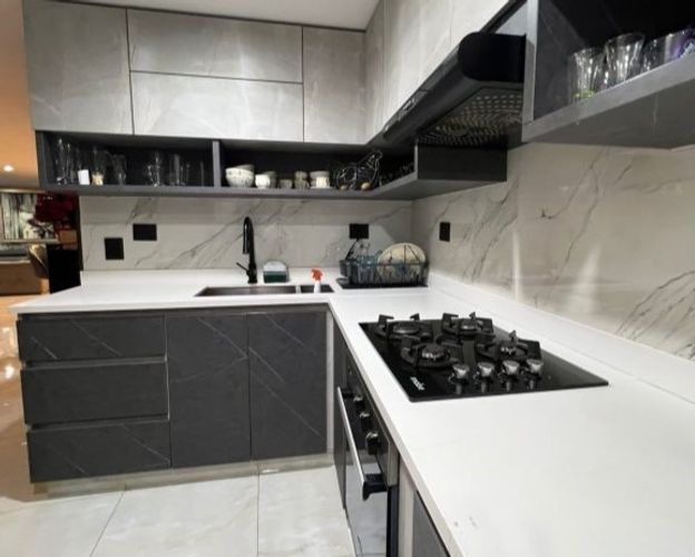 Casa de 3 alcobas en venta en La Pradera, Envigado, 270 m² · foto 4 de 19