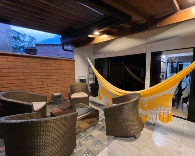 Casa de 3 alcobas en venta en La Pradera, Envigado, 270 m² · foto 17 de 19