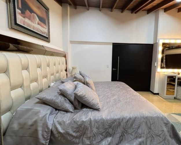 Casa de 3 alcobas en venta en La Pradera, Envigado, 270 m² · foto 14 de 19