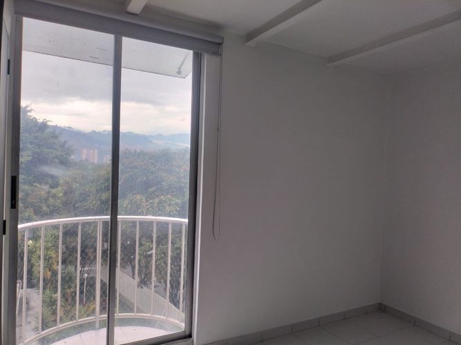 Apartamento en venta en El Poblado, Medellín · foto 6 de 18