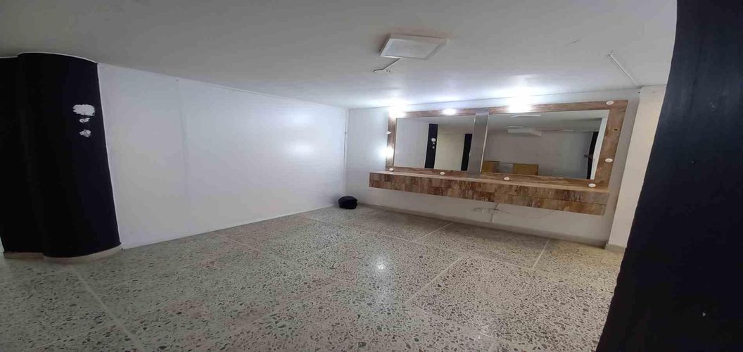 Local en arriendo en El Centro, Manizales, 70 m² · foto 2 de 24