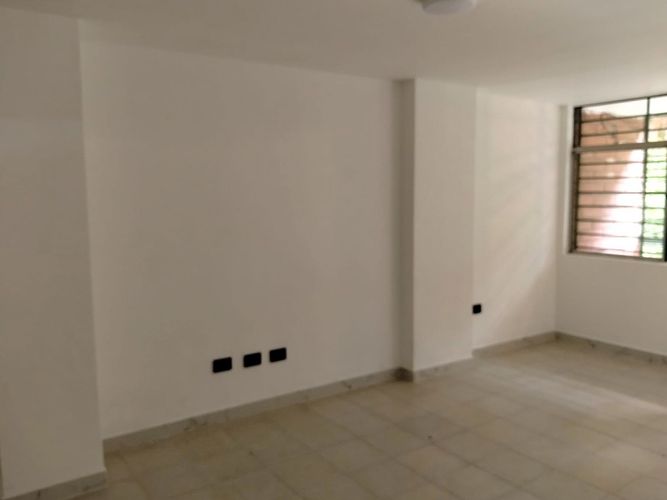 Apartamento de 2 alcobas en venta en El Poblado, Medellín, 68 m² · foto 12 de 15