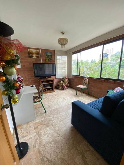 Apartamento de 3 alcobas en venta en Las Lomas, Medellín, 123 m² · foto 4 de 14