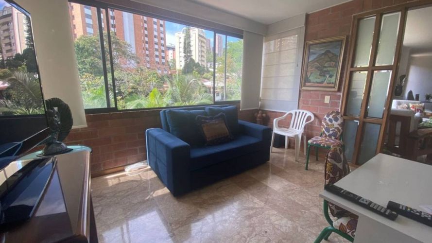 Apartamento de 3 alcobas en venta en Las Lomas, Medellín, 123 m² · foto 11 de 14