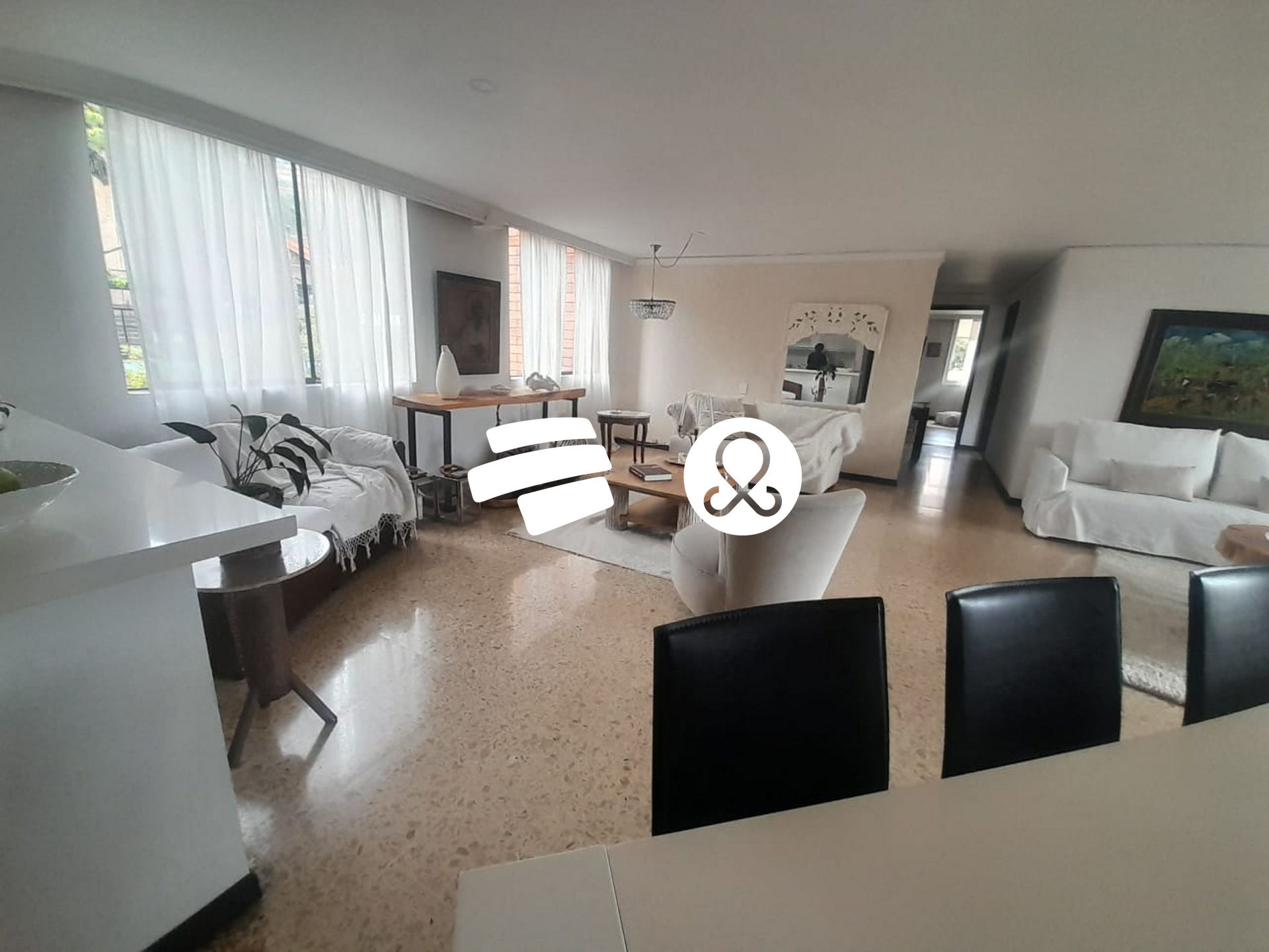 Apartment for sale in El Poblado, Medellín 3