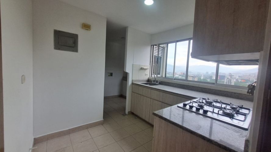 Apartamento de 3 alcobas en arriendo en Santa María De Los Ángeles, Medellín, 81 m² · foto 4 de 23