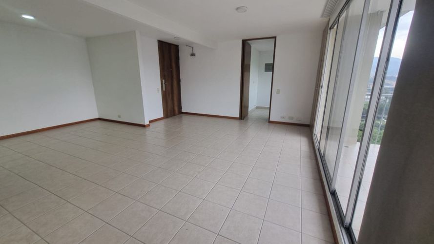 Apartamento de 3 alcobas en arriendo en Santa María De Los Ángeles, Medellín, 81 m² · foto 8 de 23