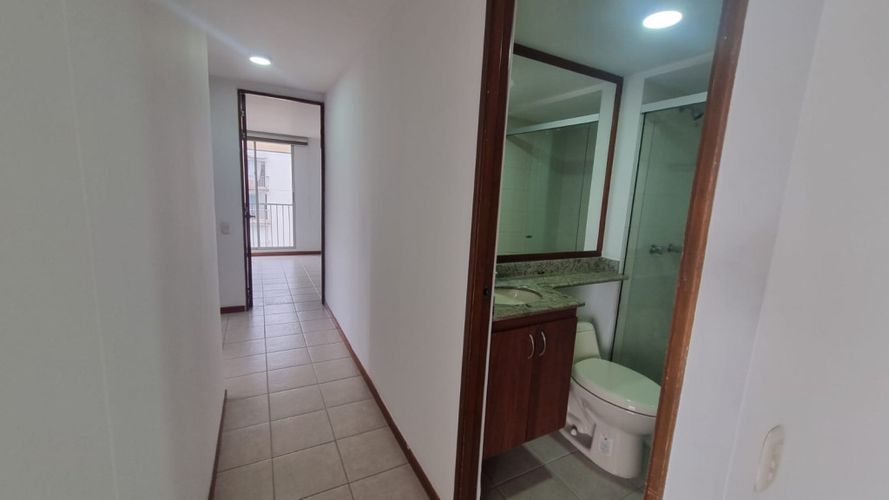 Apartamento de 3 alcobas en arriendo en Santa María De Los Ángeles, Medellín, 81 m² · foto 12 de 23