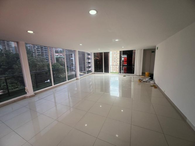Oficina en arriendo en El Poblado, Medellín, 105 m² · foto 6 de 13