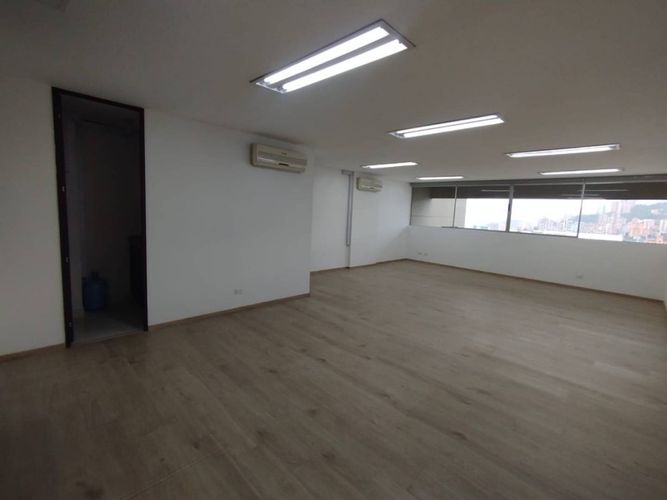 Oficina en arriendo en Milla De Oro, Medellín, 52 m² · foto 3 de 7